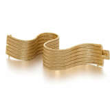 Fine-Woven-Carpet-Bracelet - фото 1