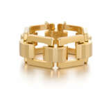 Chunky-Gold-Bracelet - photo 1