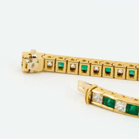 Emerald-Diamond-Tennis-Bracelet - фото 6