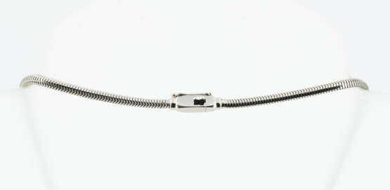 Classic Emerald-Diamond-Necklace - photo 3 Classic Emerald-Diamond-Necklace - photo 3