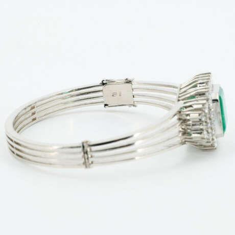 Emerald-Diamond-Bangle - photo 6