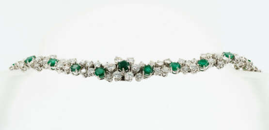 Opulent Emerald-Diamond-Necklace - photo 3 Opulent Emerald-Diamond-Necklace - photo 3