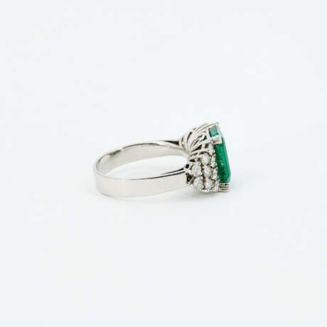Emerald-Diamond-Ring - photo 4 Emerald-Diamond-Ring - photo 4