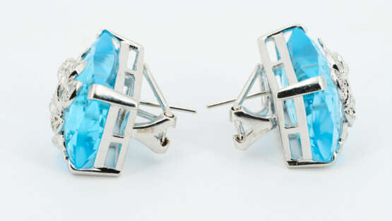 Aquamarine-Diamond-Ear Jewellery - фото 4 Aquamarine-Diamond-Ear Jewellery - фото 4