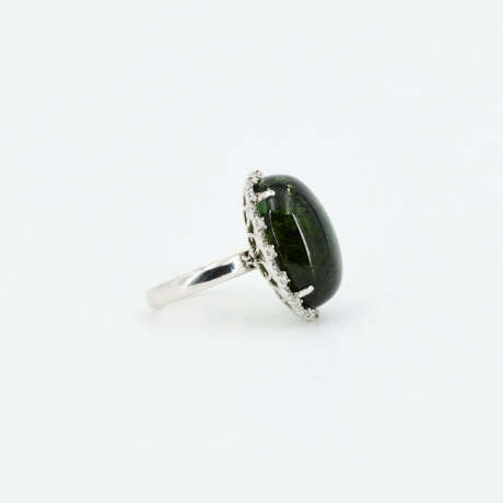 Moss-Coloured-Tourmaline-Diamond-Ring - photo 4 Moss-Coloured-Tourmaline-Diamond-Ring - photo 4