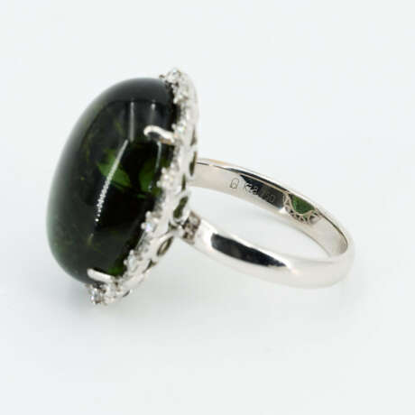 Moss-Coloured-Tourmaline-Diamond-Ring - photo 6 Moss-Coloured-Tourmaline-Diamond-Ring - photo 6