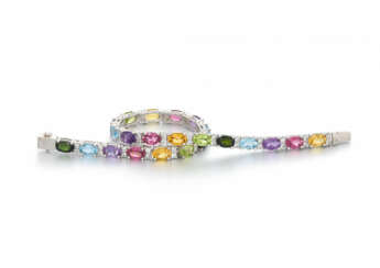 Fancy-Gemstone-Diamond-Bracelet
