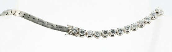 Classic Diamond-Necklace - photo 3 Classic Diamond-Necklace - photo 3