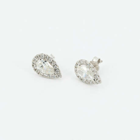 Classic Diamond-Ear Studs - фото 3 Classic Diamond-Ear Studs - фото 3