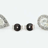 Classic Diamond-Ear Studs - фото 4