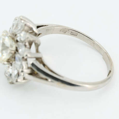 Diamond-Entourage Ring - photo 6 Diamond-Entourage Ring - photo 6
