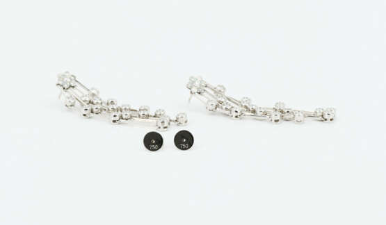 Floral Diamond-Ear-Jewellery - фото 4 Floral Diamond-Ear-Jewellery - фото 4