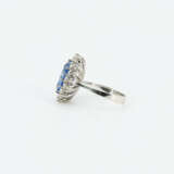 Sri Lanka Sapphire-Diamond-Entourage Ring - photo 2
