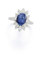 Sri Lanka-Sapphire-Diamond-Ring