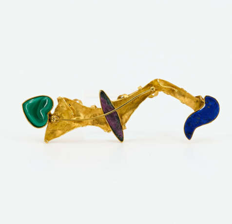Sculptural-Gemstone-Gold-Brooch - photo 2