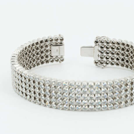 Elegant Diamond-Bracelet - photo 6