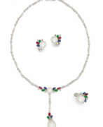 Meister. South Sea Pearl-Gemstone-Set: Necklace, Ring and Ear Jewellery