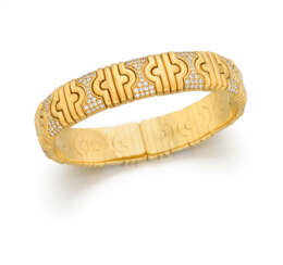 Diamond-Gold-Bangle