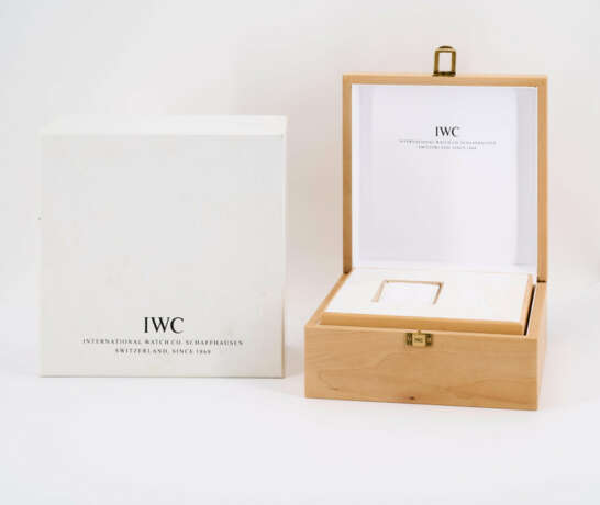 IWC. Portuguese-Perpetual-Calendar - photo 9