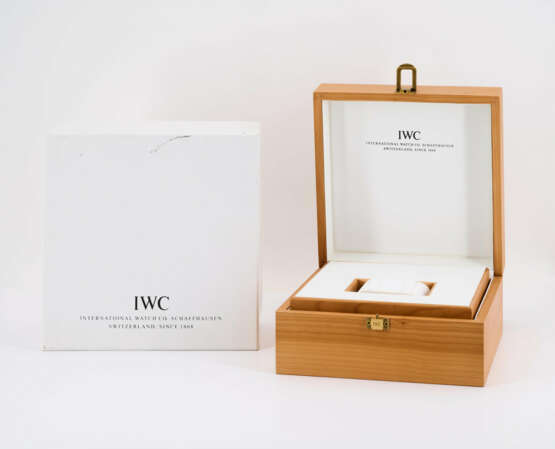 IWC. Portuguese-Perpetual-Calendar - photo 11