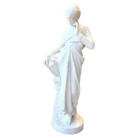 Young woman with jug Carrara marble signed Bonnal early 20th century Marble 19th century - photo 1