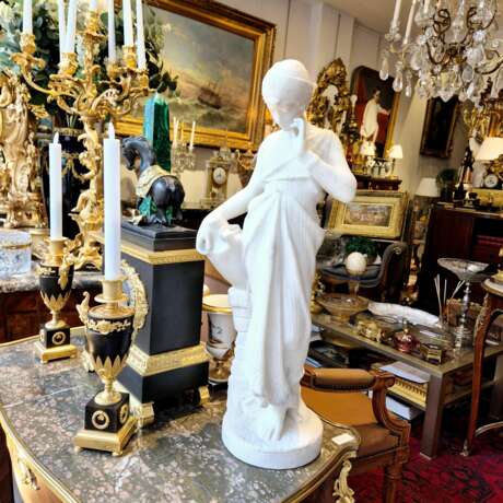Young woman with jug Carrara marble signed Bonnal early 20th century Marble 19th century - photo 8