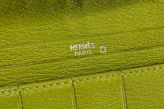 Hermès "Béarn Soufflet" Brieftasche aus hellgrünem… - Foto 5 Hermès "Béarn Soufflet" Brieftasche aus hellgrünem… - Foto 5