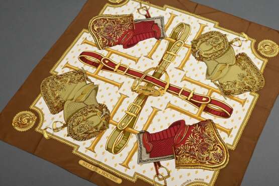 Hermès Seiden Carré "Selles a Housse" in bordeaux/… - Foto 1 Hermès Seiden Carré "Selles a Housse" in bordeaux/… - Foto 1