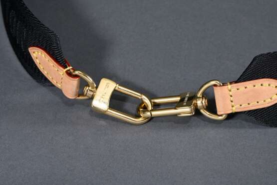 Louis Vuitton shoulder strap in black nylon with w… - photo 3 Louis Vuitton shoulder strap in black nylon with w… - photo 3