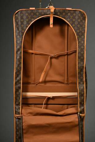 Louis Vuitton garment bag in monogram canvas with … - фото 4 Louis Vuitton garment bag in monogram canvas with … - фото 4
