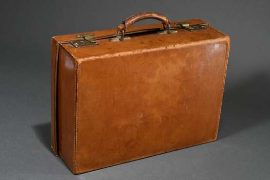 Small brown vintage leather suitcase with embossed… - photo 2 Small brown vintage leather suitcase with embossed… - photo 2
