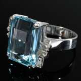 Feiner Weißgold 585 Ring mit Aquamarin im Treppens… - Foto 2