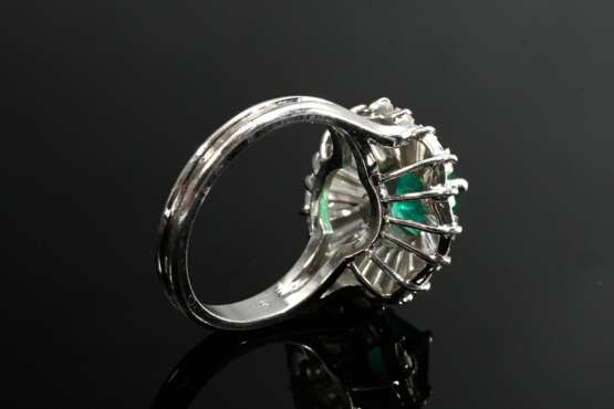 Platin Ring mit Smaragd Carré im Treppenschliff (c… - Foto 4