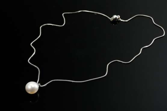 2 South Sea cultured pearl pendants in teardrop sh… - photo 1