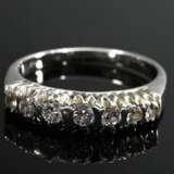 Narrow 750 white gold ring with diamond band (appr… - фото 3