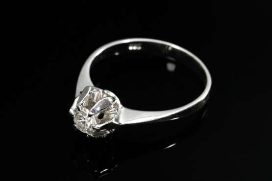 Delicate 585 white gold ring with solitaire diamon… - photo 2