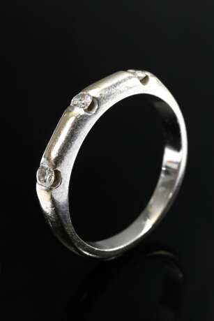 Zarter Weißgold 585 Ring mit 3 Brillanten (zus. ca… - Foto 1 Zarter Weißgold 585 Ring mit 3 Brillanten (zus. ca… - Foto 1