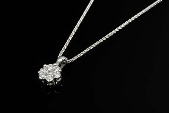 2 pieces of 585 white gold jewellery: delicate dia… - фото 2 2 pieces of 585 white gold jewellery: delicate dia… - фото 2