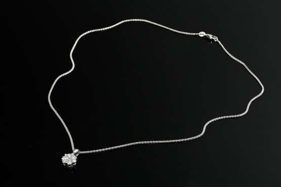 2 pieces of 585 white gold jewellery: delicate dia… - фото 3 2 pieces of 585 white gold jewellery: delicate dia… - фото 3