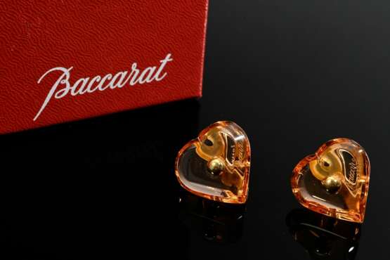 Pair of Baccarat ‘Coeur’ ear clips in apricot-colo… - фото 1 Pair of Baccarat ‘Coeur’ ear clips in apricot-colo… - фото 1