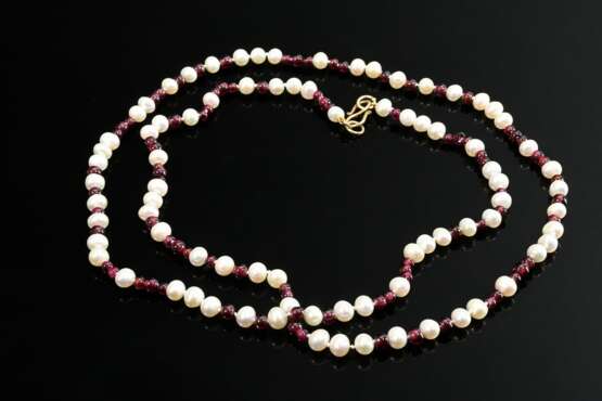 Long freshwater cultured pearl necklaces with irre… - photo 1
