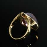 Large modern 750 yellow gold ring with faceted tea… - photo 3