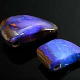 2 variously shaped pendants made of blue, smoothly… - фото 1