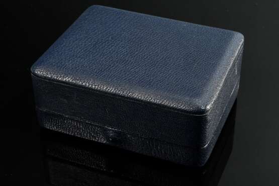 Pair of Verdura yellow gold 750 cufflinks ‘Night a… - фото 4 Pair of Verdura yellow gold 750 cufflinks ‘Night a… - фото 4