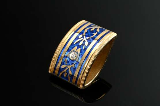 Wellendorf 750 yellow gold ‘Forget-me-not’ pendant… - фото 1 Wellendorf 750 yellow gold ‘Forget-me-not’ pendant… - фото 1