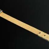 Mid-century yellow gold 750 belt bracelet with sap… - фото 2