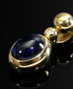Product catalog. 585 yellow gold clip pendant with sapphire cabocho…