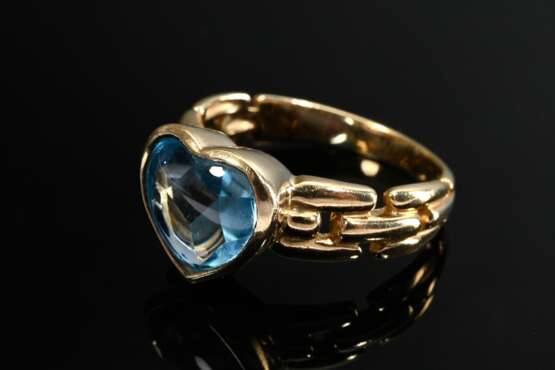 Modern yellow gold 375 ring with blue topaz caboch… - photo 2