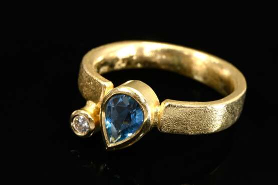 Handcrafted 750 yellow gold ring with aquamarine d… - фото 2