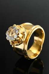 Wide silver-plated band ring with raised aquamarin…